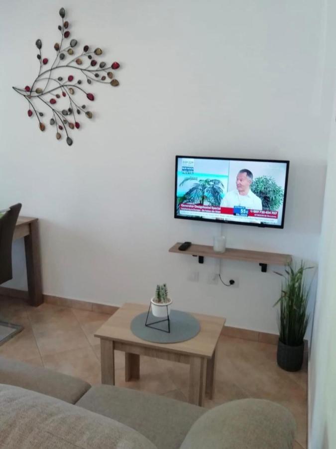 Apartment Mari Funtana Esterno foto
