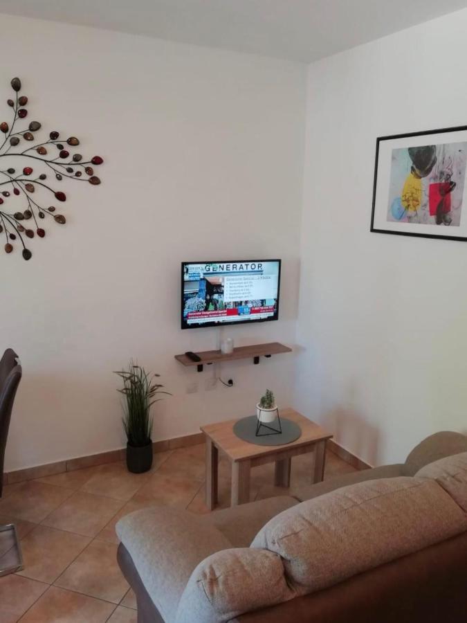 Apartment Mari Funtana Esterno foto